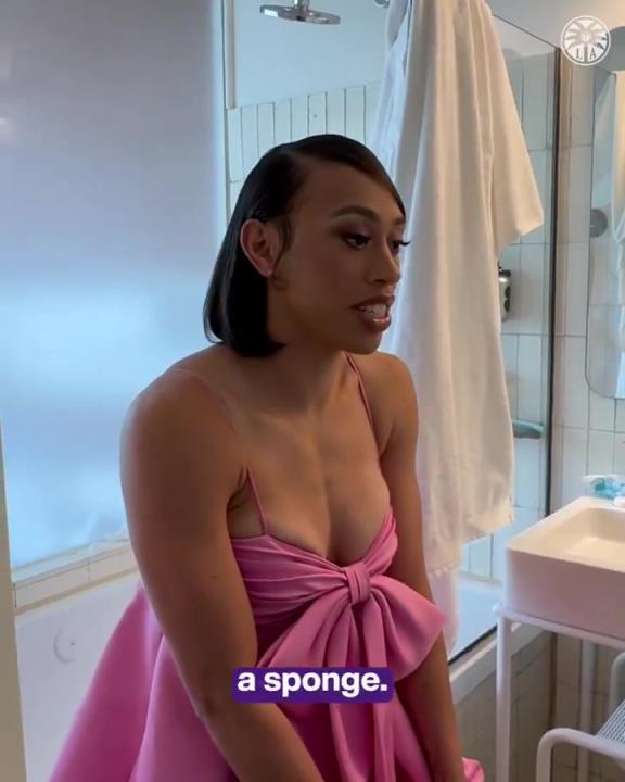 以后就當(dāng)你的球迷了這位WNBA新秀妹子，身材也是相當(dāng)炸裂